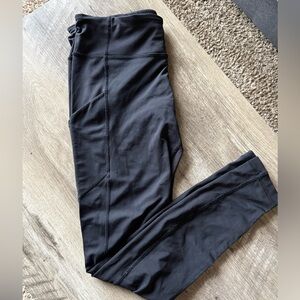 Women’s black lululemon leggings